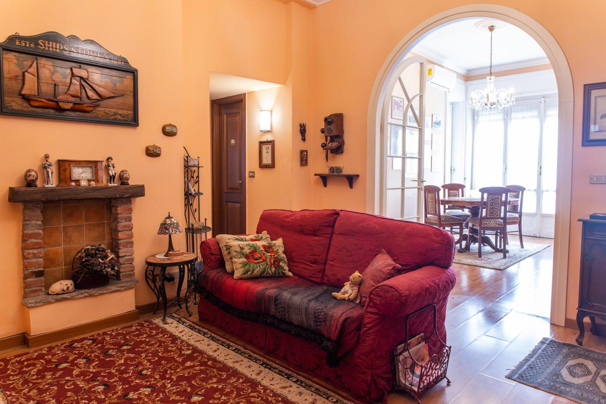 ミラノDuomo Walking Distance Elegant Flat With Viewアパートメント エクステリア 写真