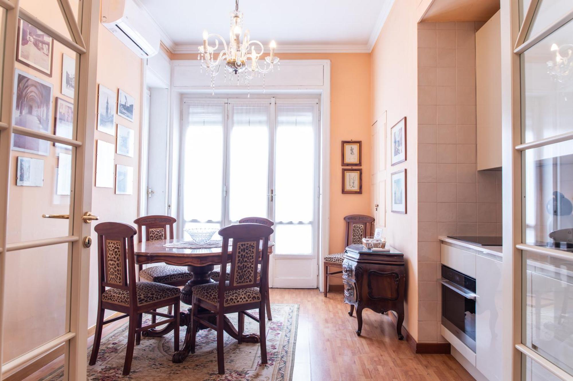 ミラノDuomo Walking Distance Elegant Flat With Viewアパートメント エクステリア 写真
